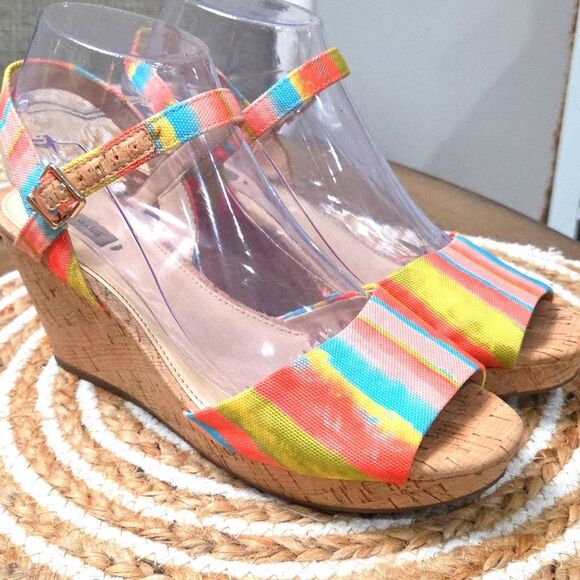 ALEX MARIE RAINBOW STRIPED CORK WEDGE SANDAL SZ 8 - Picture 1 of 9